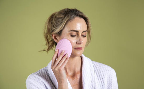 10 errori che molto probabilmente fai quando detergi il tuo viso