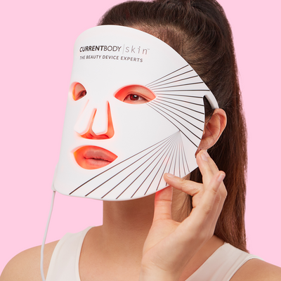 CurrentBody Skin X FOREO Set Cleanse and Brighten (del valore di 418€)