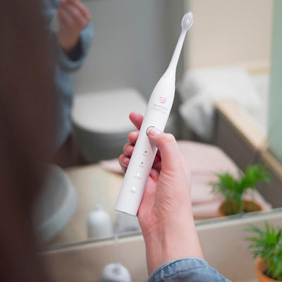 Kit Spazzolino Sonico  +  Idropulsore Spotlight Oral Care
